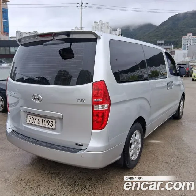 Hyundai Starex Grand Starex, 2009 — фото 2