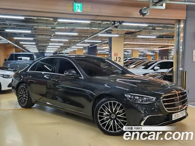 Mercedes-Benz S-Class W223