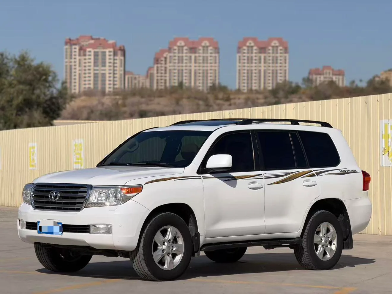 Toyota Land Cruiser (imported)