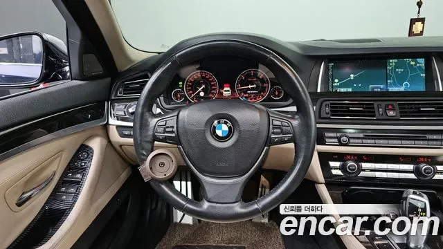 BMW 5-Series F10, 2013 — фото 13