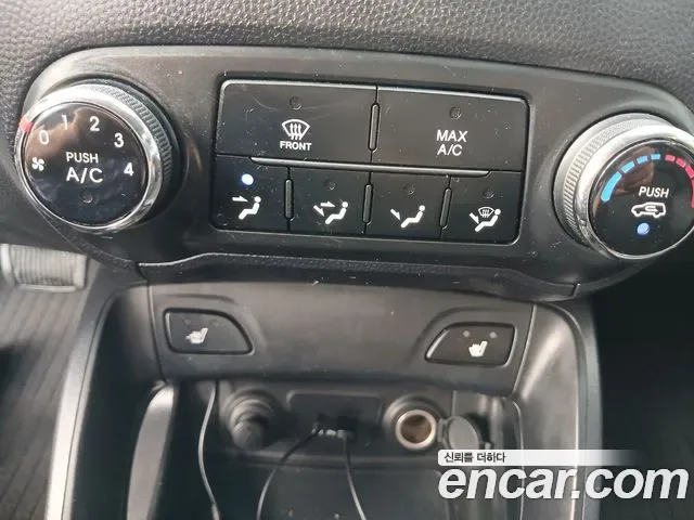 Hyundai Tucson ix, 2011 — фото 13