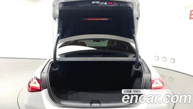 Mercedes-Benz E-Class W214, 2026 — фото 17