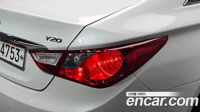 Hyundai Sonata YF Sonata, 2010 — фото 24
