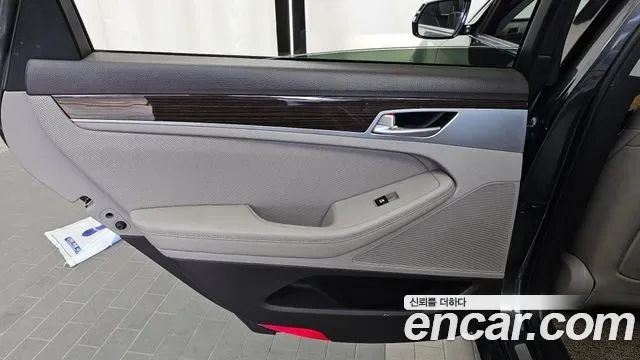 Genesis G80, 2016 — фото 25
