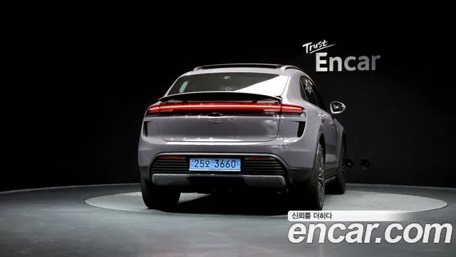 Porsche Macan EV, 2025 — фото 4