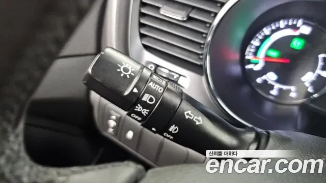 Kia K5 Hybrid, 2012 — фото 19