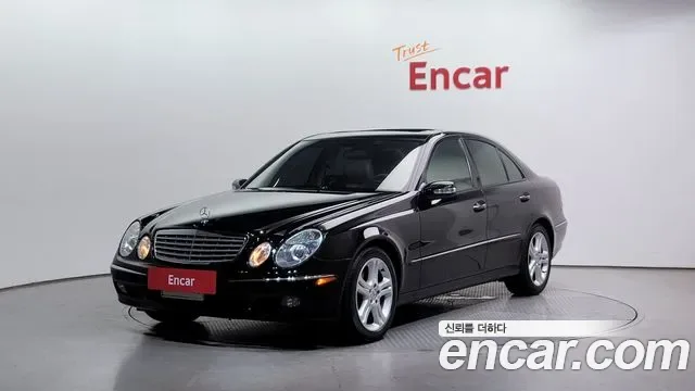 Mercedes-Benz E-Class W211