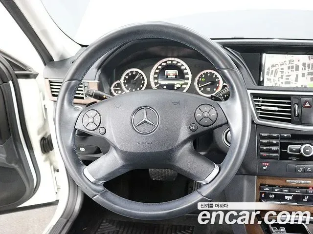 Mercedes-Benz E-Class W212, 2013 — фото 15