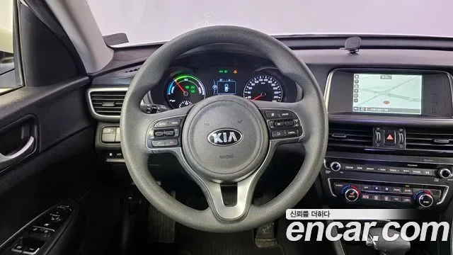 Kia K5 Hybrid, 2016 — фото 13