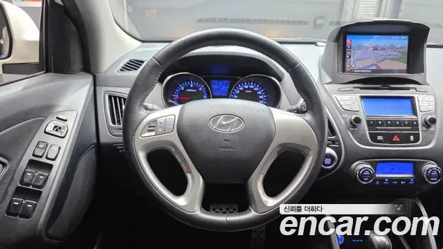Hyundai Tucson ix, 2011 — фото 12
