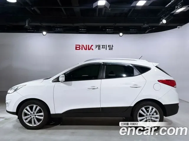 Hyundai Tucson ix, 2010 — фото 3