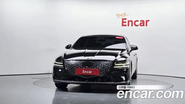 Genesis G80 Electric Fide G80 (RG3), 2022 — фото 3