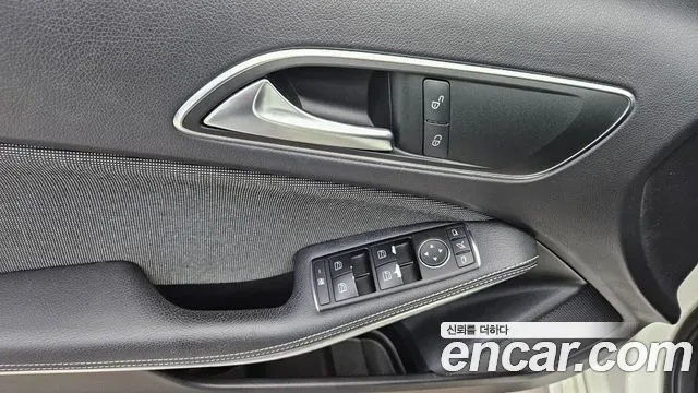 Mercedes-Benz A-Class W176, 2013 — фото 11