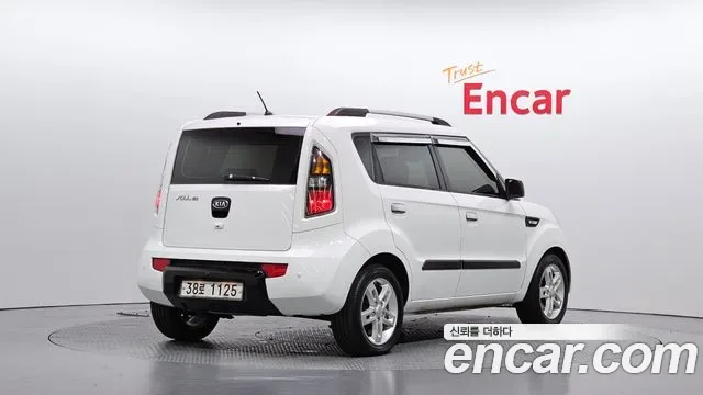 Kia Soul, 2009 — фото 2