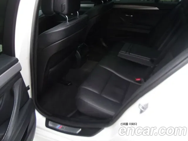 BMW 5-Series F10, 2013 — фото 12
