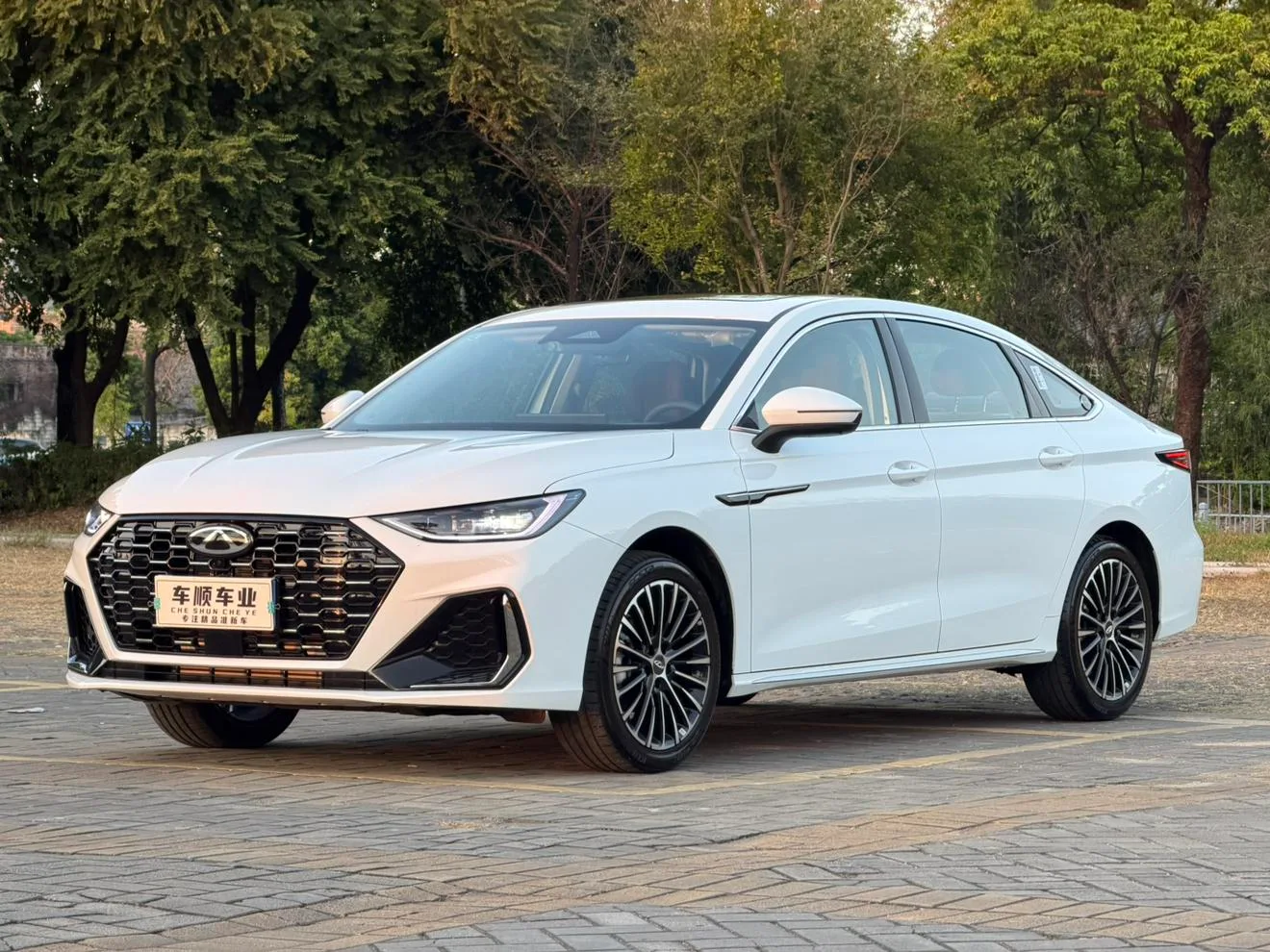 Chery Arrizo 8 PRO, 2027 — внешний вид автомобиля