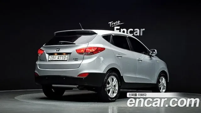 Hyundai Tucson ix, 2009 — фото 2