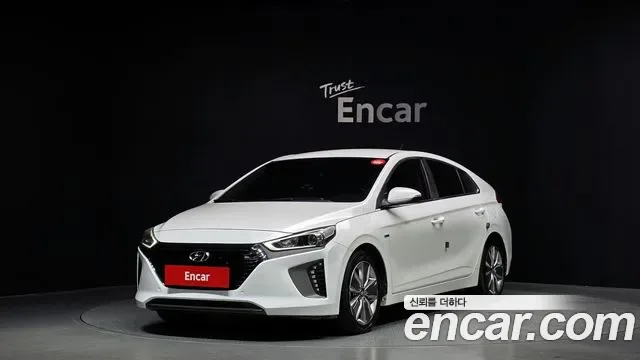 Hyundai Ioniq Ionic Hybrid