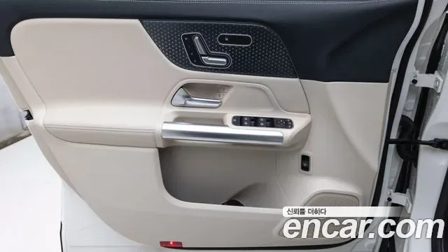 Mercedes-Benz Eqa H243, 2025 — фото 15