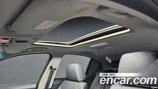BMW 3-Series E90, 2005 — фото 19