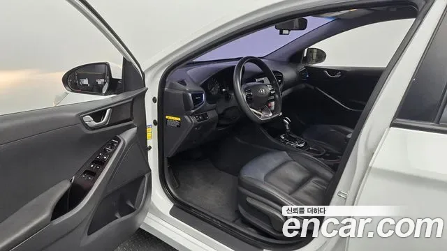 Hyundai Ioniq Ionic Hybrid, 2016 — фото 10