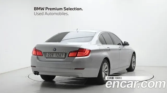 BMW 5-Series F10, 2010 — фото 2