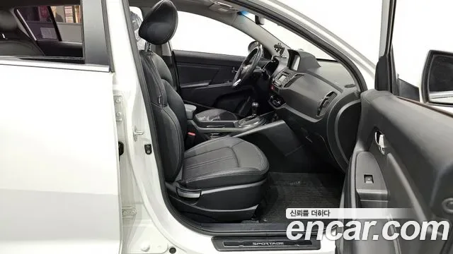 Kia Sportage, 2010 — фото 11