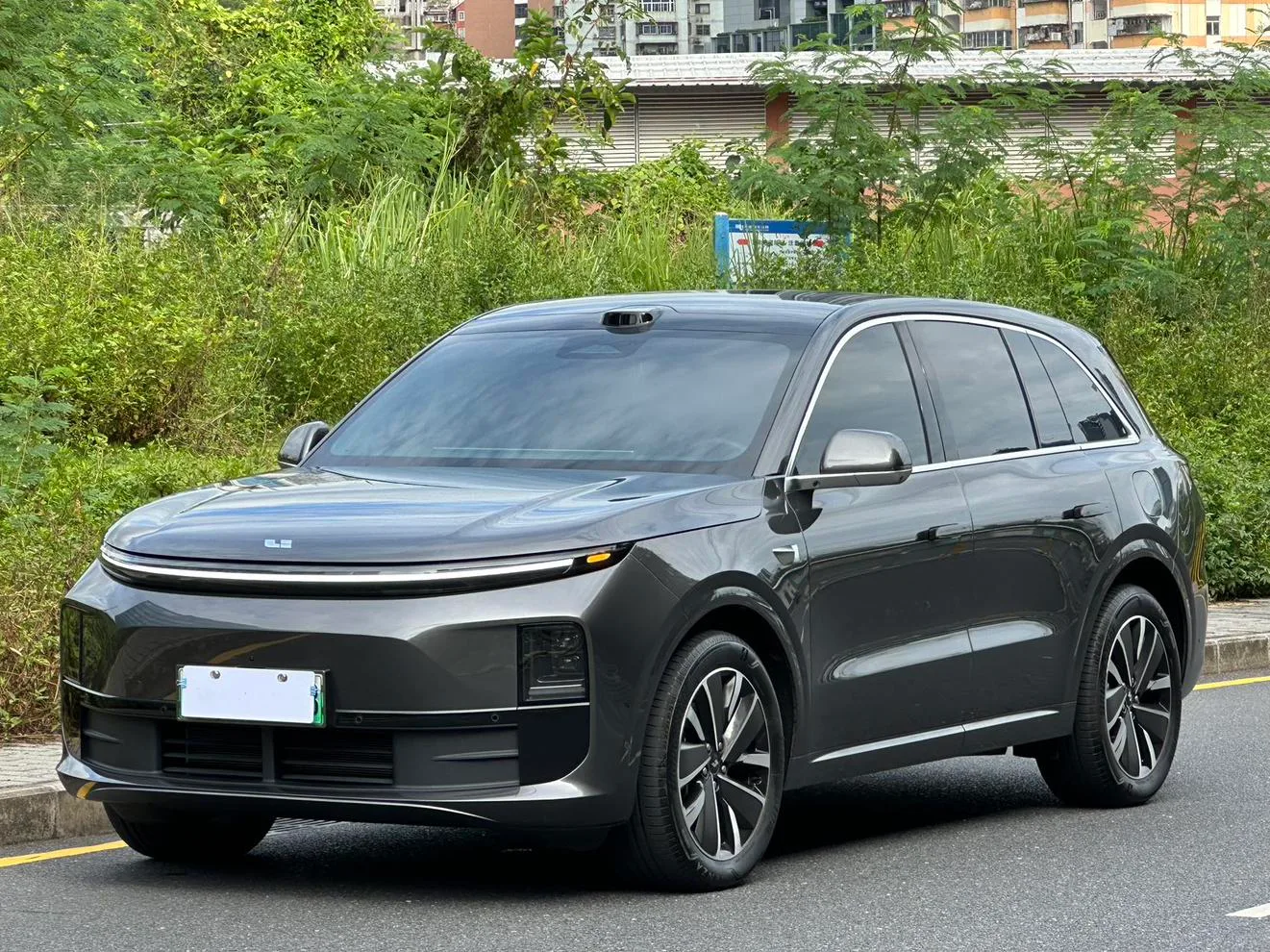 Li Auto Ideal L6