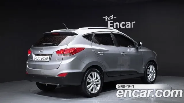 Hyundai Tucson ix, 2011 — фото 2