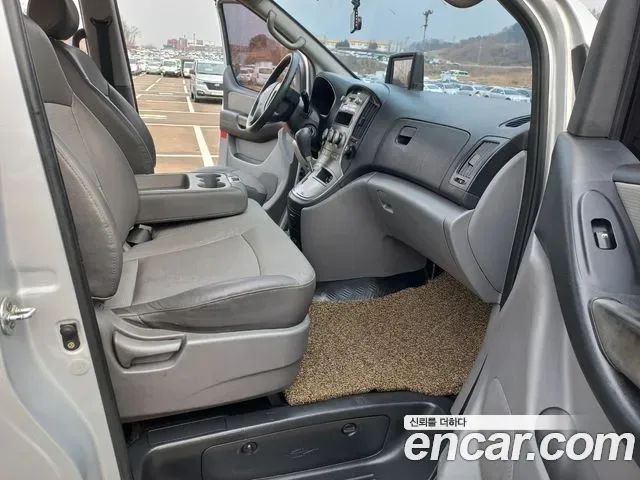 Hyundai Starex Grand Starex, 2010 — фото 13
