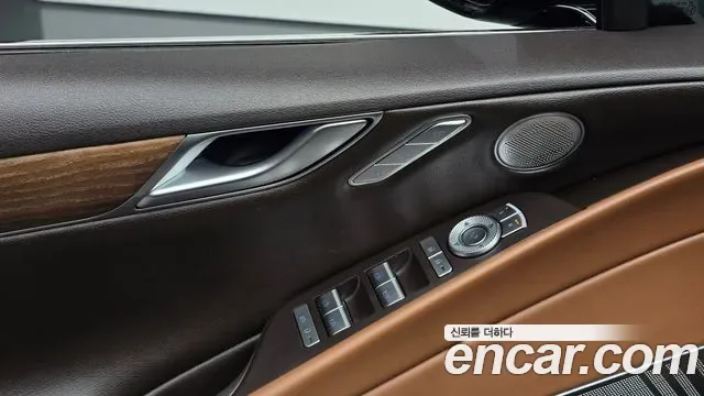 Genesis G80 Electric Fide G80 (RG3), 2022 — фото 20