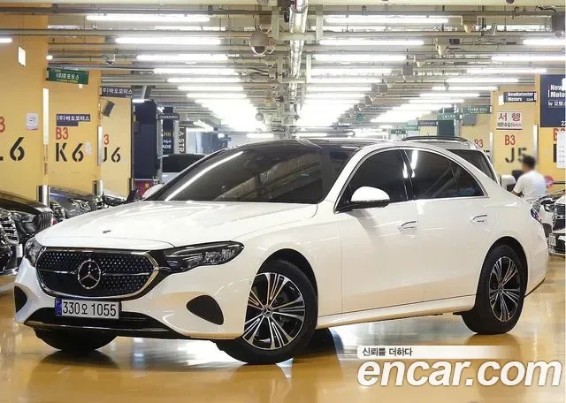 Mercedes-Benz E-Class W214