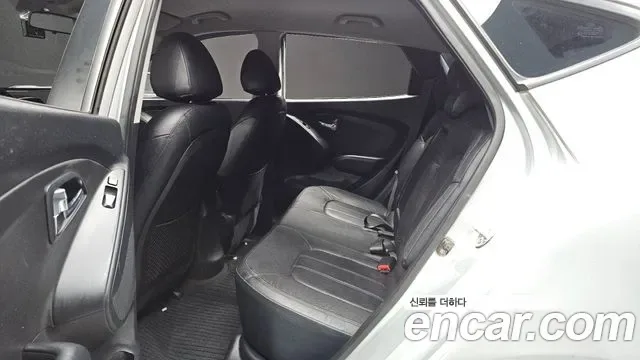 Hyundai Tucson ix, 2011 — фото 12