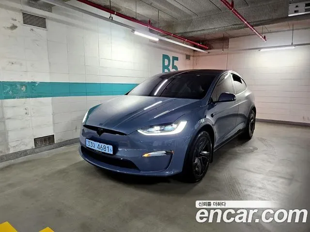 Tesla Model X