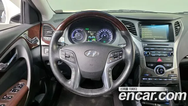 Hyundai Grandeur HG Hybrid, 2016 — фото 13