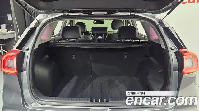 Kia Niro, 2016 — фото 20