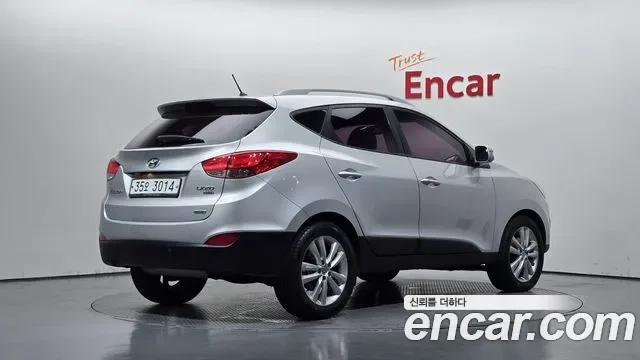 Hyundai Tucson ix, 2012 — фото 2