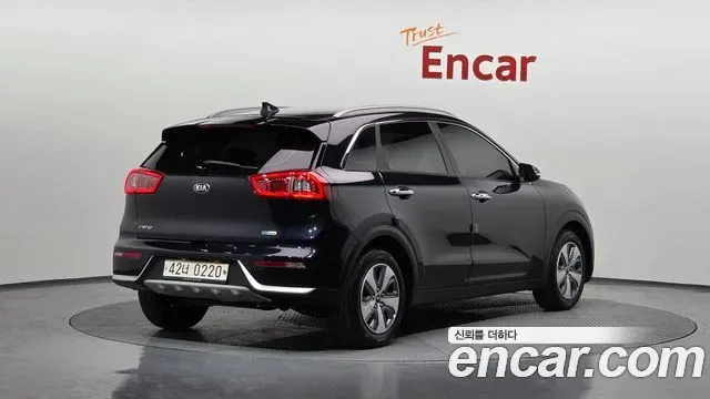 Kia Niro, 2016 — фото 2