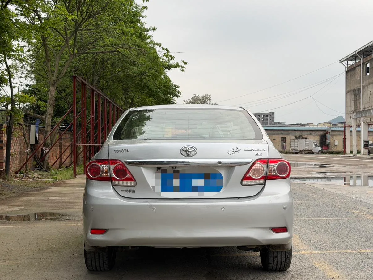 Toyota Corolla, 2011 — фото 8