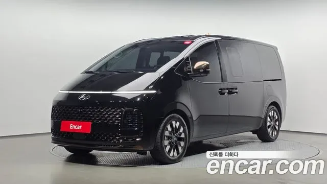 Hyundai Staria