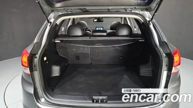 Hyundai Tucson ix, 2010 — фото 20