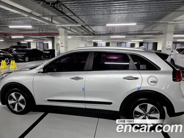 Kia Niro, 2016 — фото 4