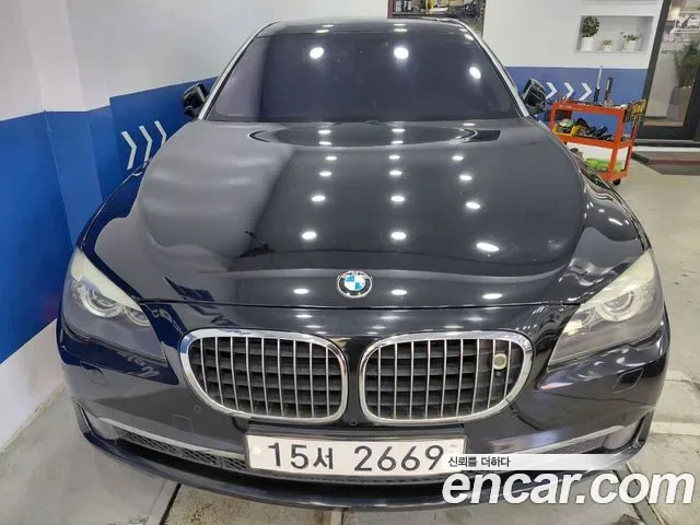 BMW 7-Series F01