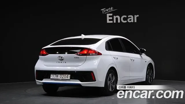 Hyundai Ioniq Ionic Hybrid, 2016 — фото 2