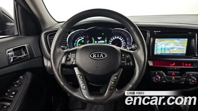 Kia K5 Hybrid, 2012 — фото 13