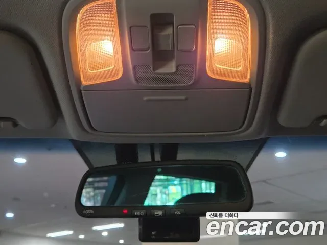 Kia Niro, 2016 — фото 16