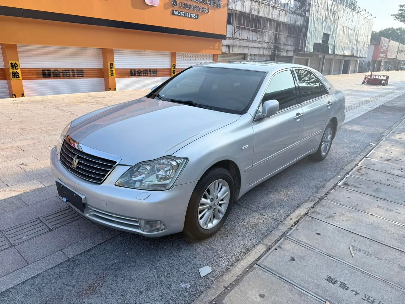 Toyota crown