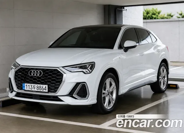 Audi Q3 F3