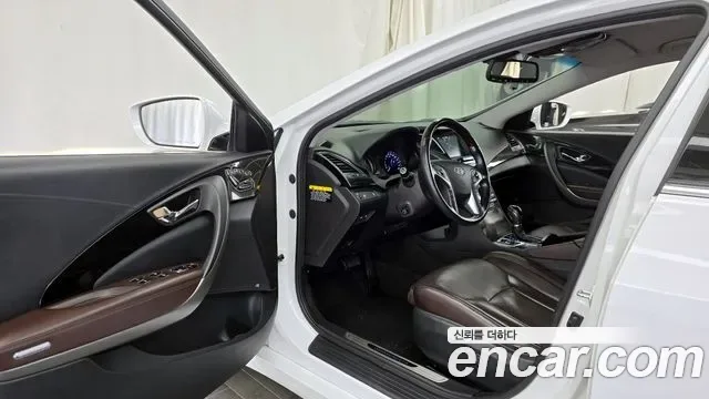 Hyundai Grandeur HG Hybrid, 2016 — фото 10