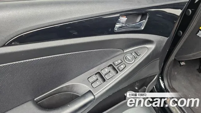 Hyundai Sonata YF Sonata, 2010 — фото 14